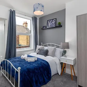 Host - Delightful Hidden Gem Liverpool