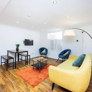 https://parfett-apartments-near-whitechapel-station.brighton-hotels-england.com